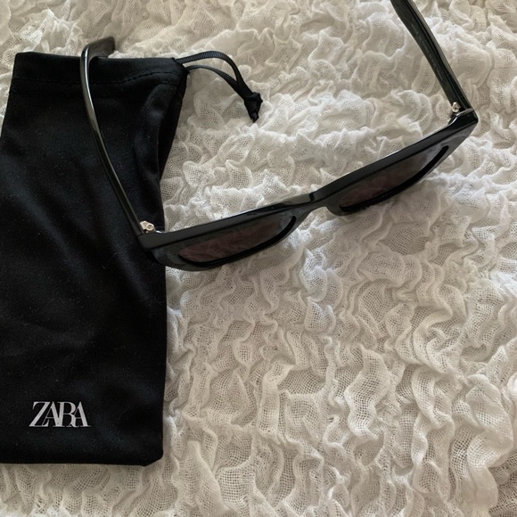 Brand new without tag Zara cat eye sunglasses 🕶️ - Picture 2 of 3